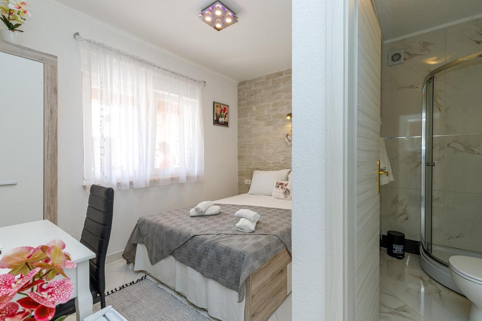 Genoa Rooms 포레치 객실 사진